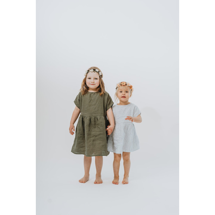 Lniana sukienka dziecięca Liten Lisa (oliwkowa)