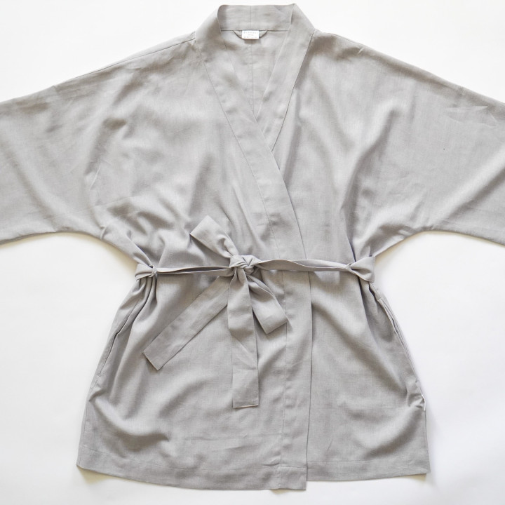 Lniane kimono do jogi (popiel) - uszyte w Polsce | Lennea