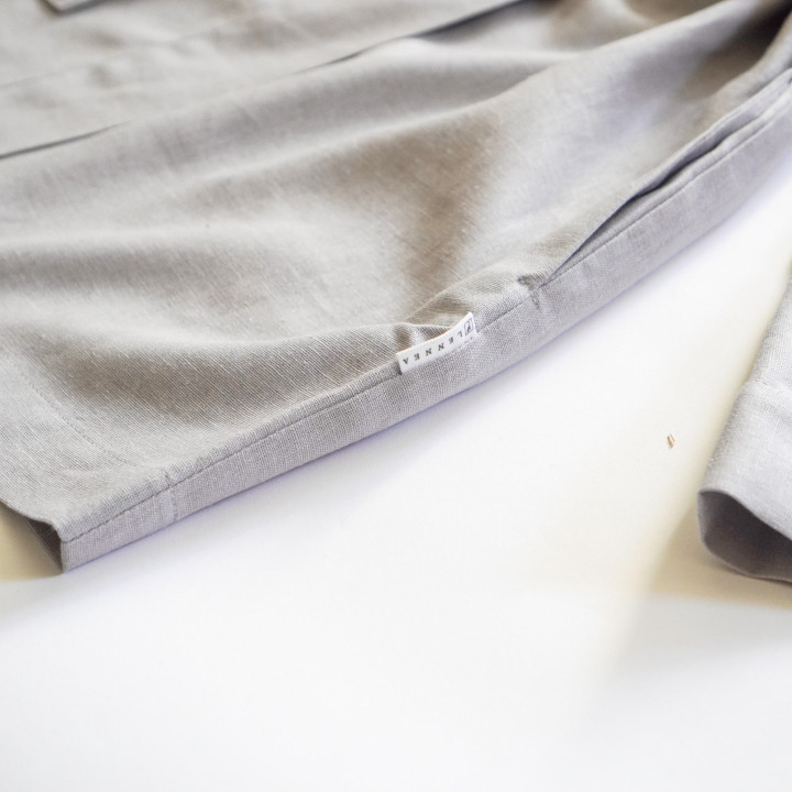 Linned kimono (grå) - lavet i Polen|Lennea