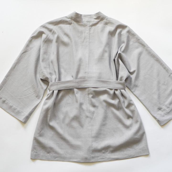 Lniane kimono do jogi (popiel) - uszyte w Polsce | Lennea