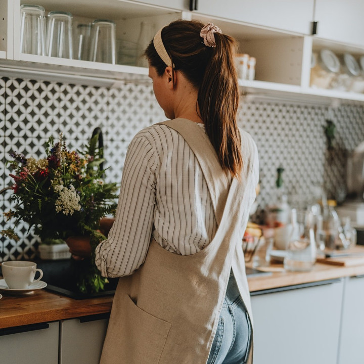 Apron ronja natural for kitchen-by Lennea