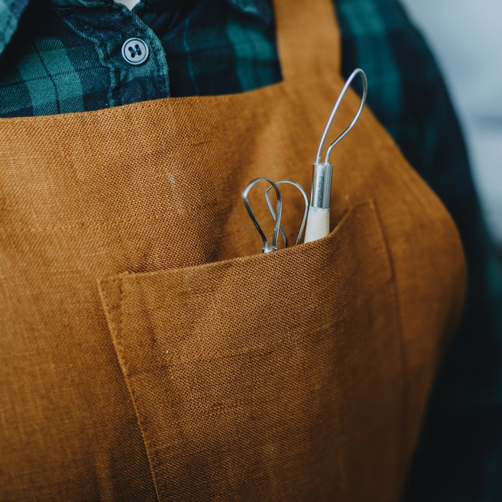 Apron for ceramics-by Lennean