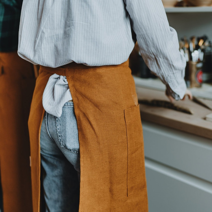 Fartuch do ceramiki II (cynamon)