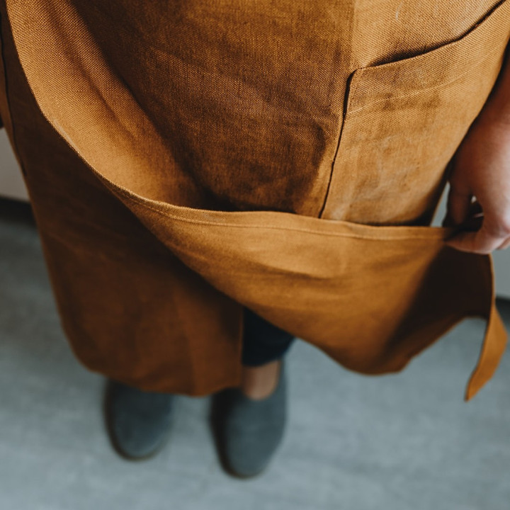 Fartuch do ceramiki II (cynamon)